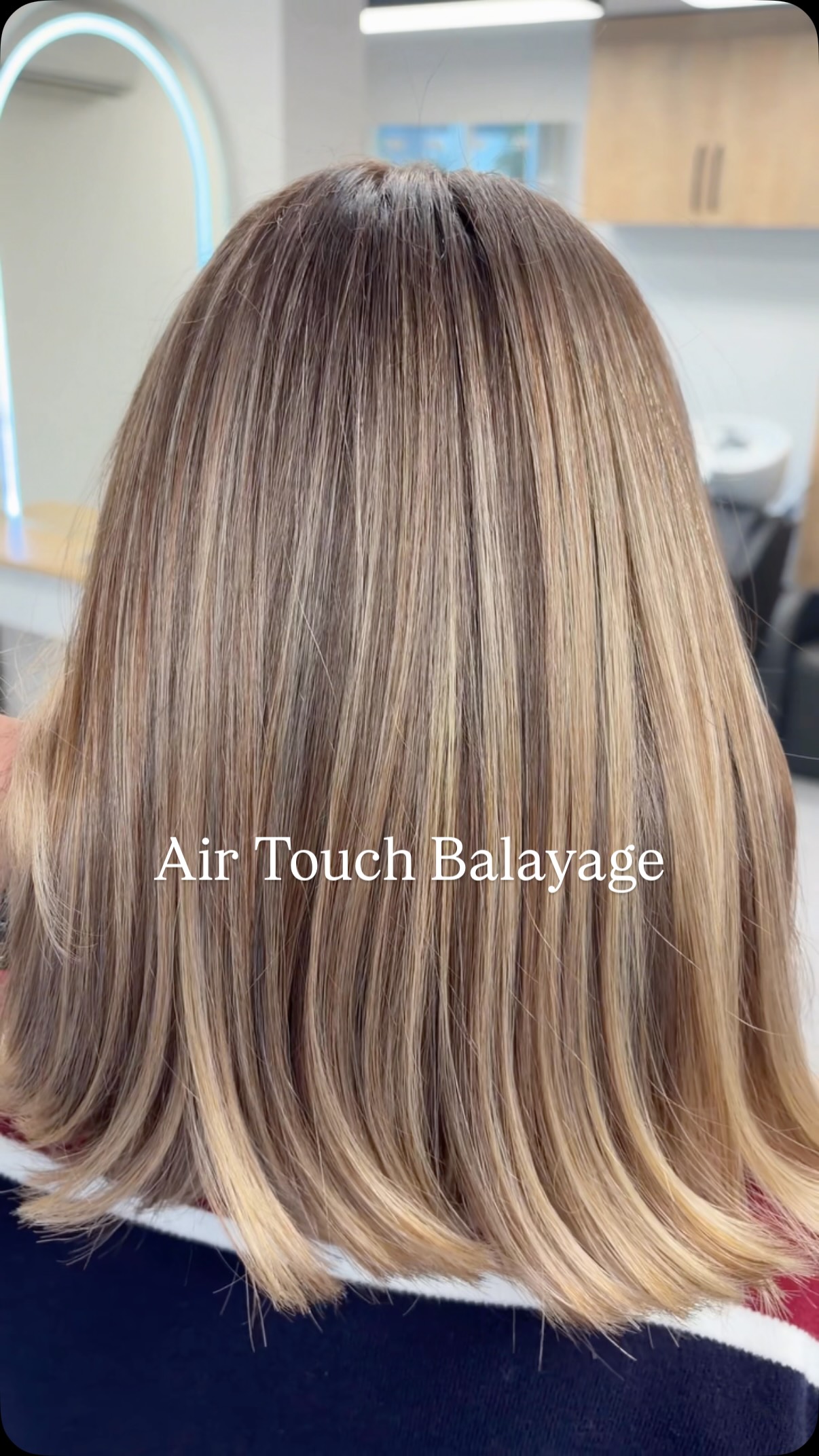 Eski görüntüye veda 👋
Air Touch ile saçlara doğal hareket ve ışık kattık.

#alsancak #konak #umutdemironline